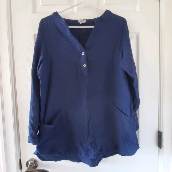 DKR Navy Blue Blouse - Picture 1 of 2